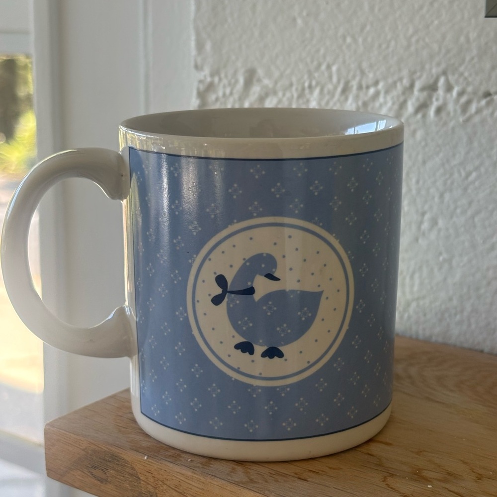 Cottage Core 90s Goose Otaigiri style mug